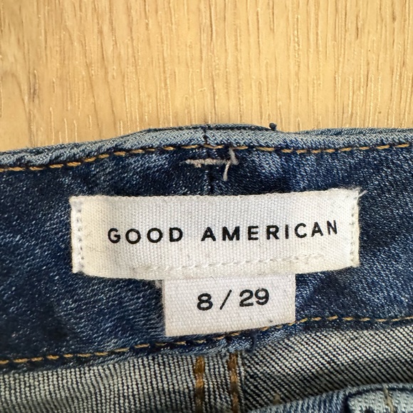 Good American GOOD LEGS SKINNY JEANS - Picture 11 of 11